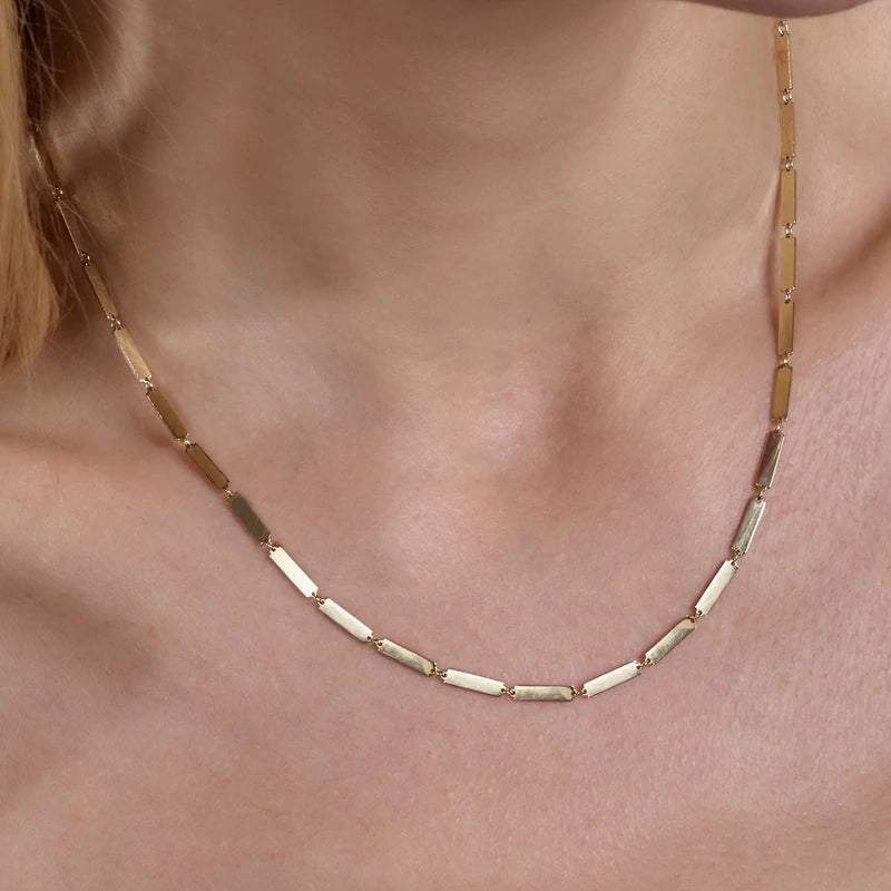 Gold necklace hot sale trend