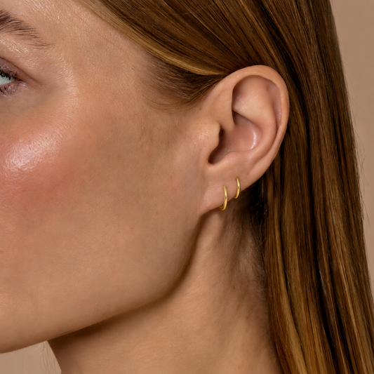 14k Gold Plain Huggie Single Earring