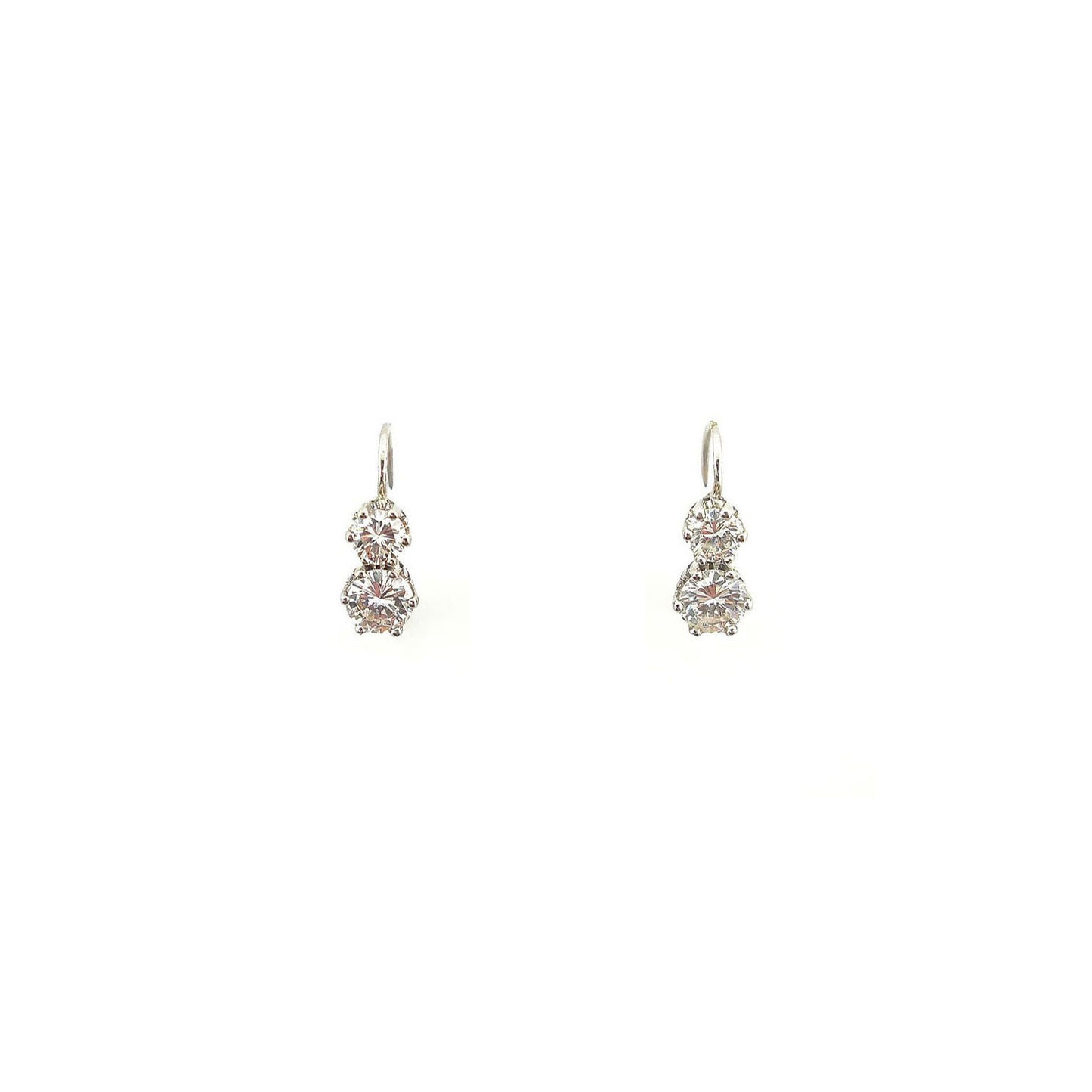 White gold double diamond drop earrings with 2.5 carats of diamonds, perfect for special occasions or everyday elegance