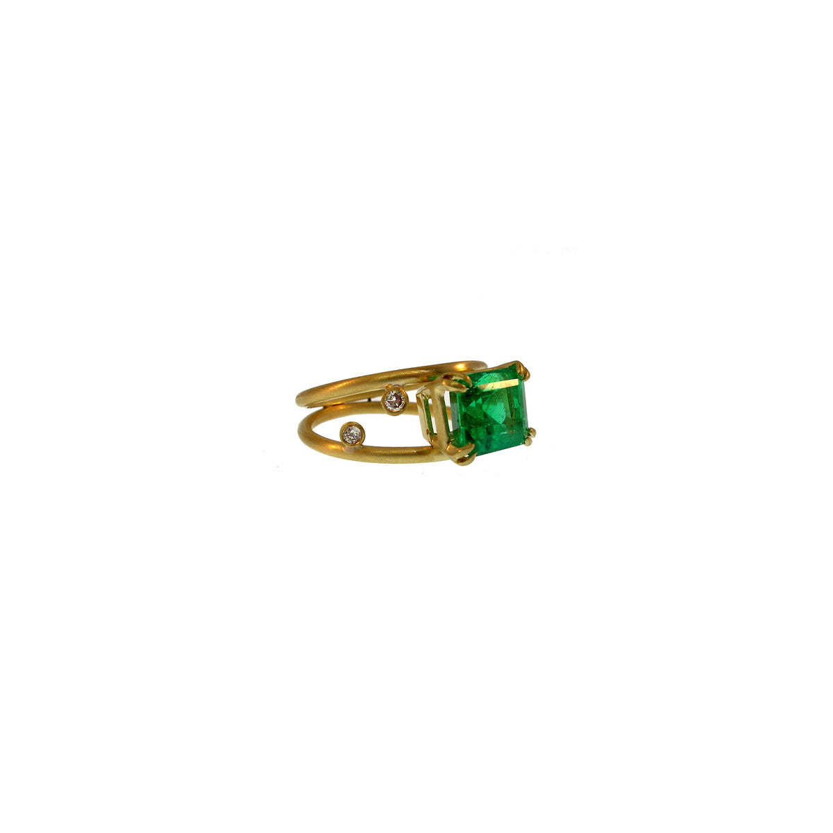 Petite emerald women’s gold ring in 18K yellow gold with a 4-carat emerald center and sparkling diamond accents